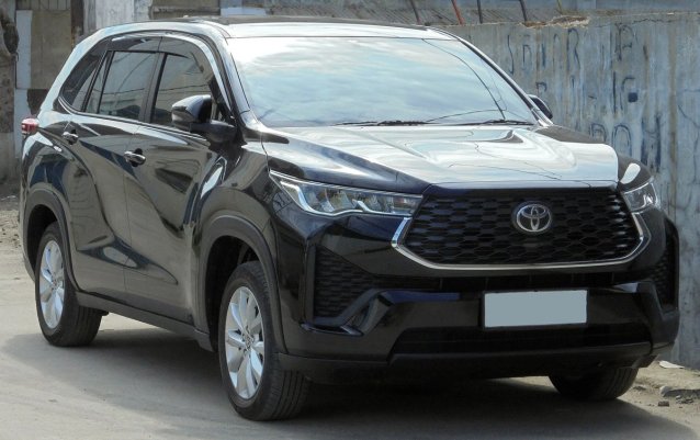 Innova Black Innova Black - SUVs & Large MPVs